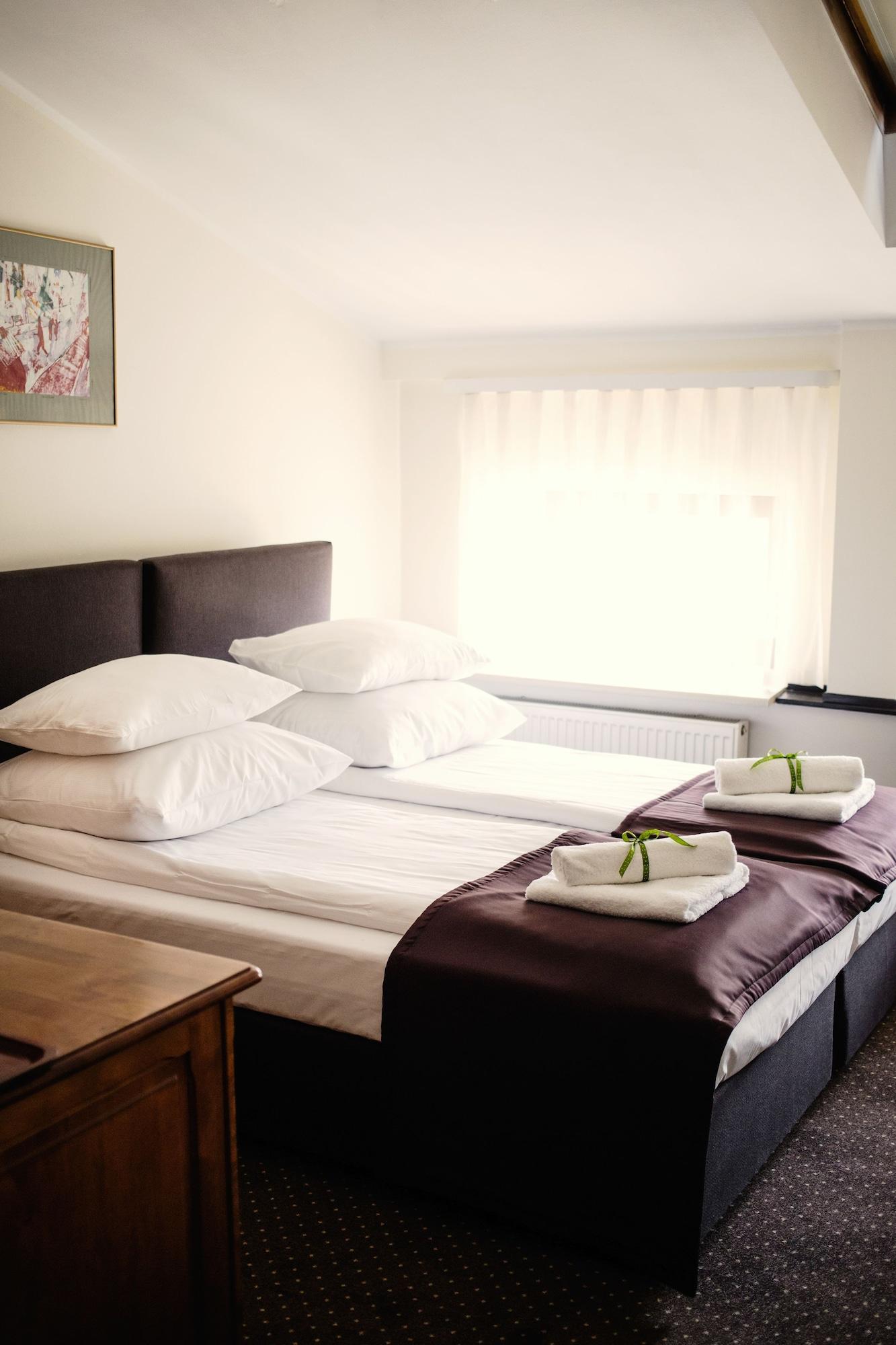 Hotel Eden คราคูฟ ภายนอก รูปภาพ