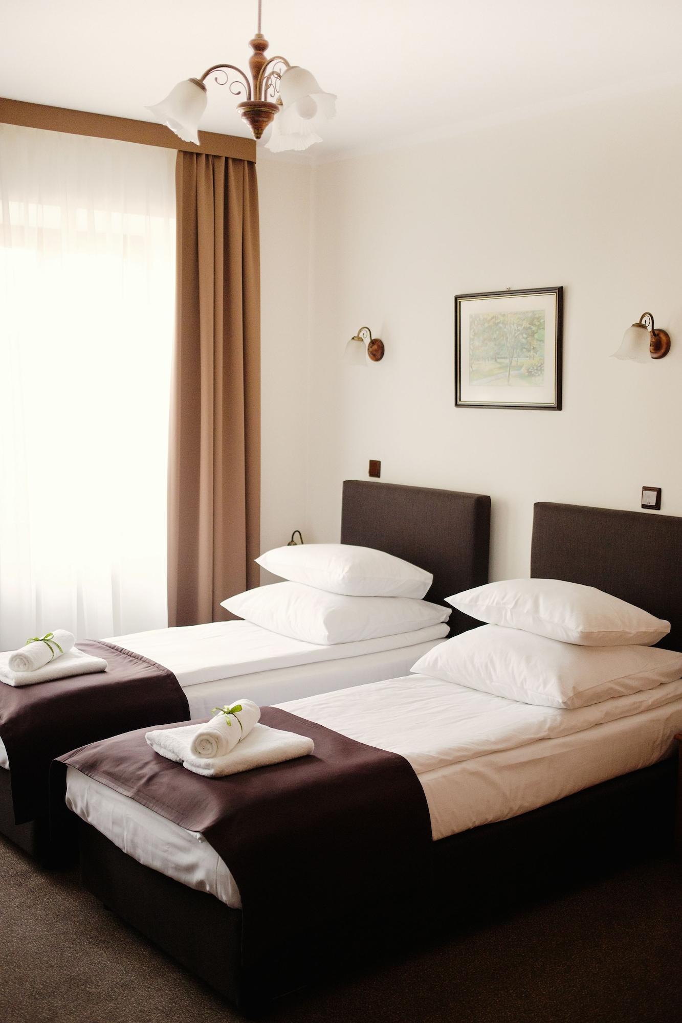 Hotel Eden คราคูฟ ภายนอก รูปภาพ